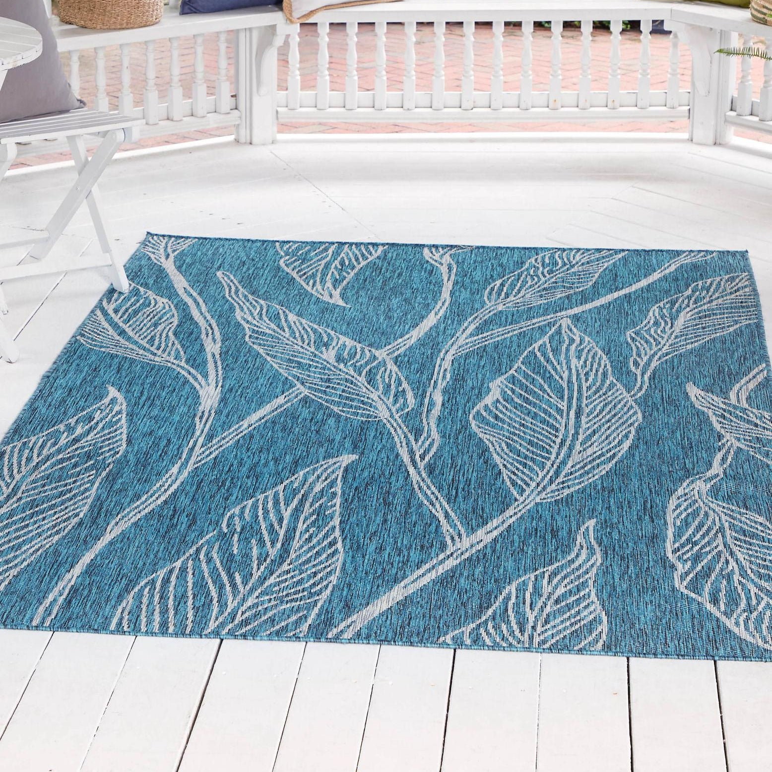 Teal and Ivory Botanical Outdoor Rectangular Rug 4' x 6'