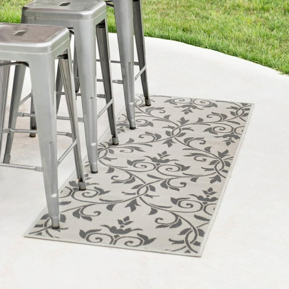 Unique Loom Outdoor Botanical Collection Area Rug - Victorian (2' 2" x 6' 1" Runner Gray/Silver)