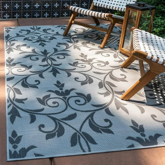 Unique Loom Outdoor Botanical Collection Area Rug - Victorian (3' 3" x 5' Rectangle Gray/Silver)