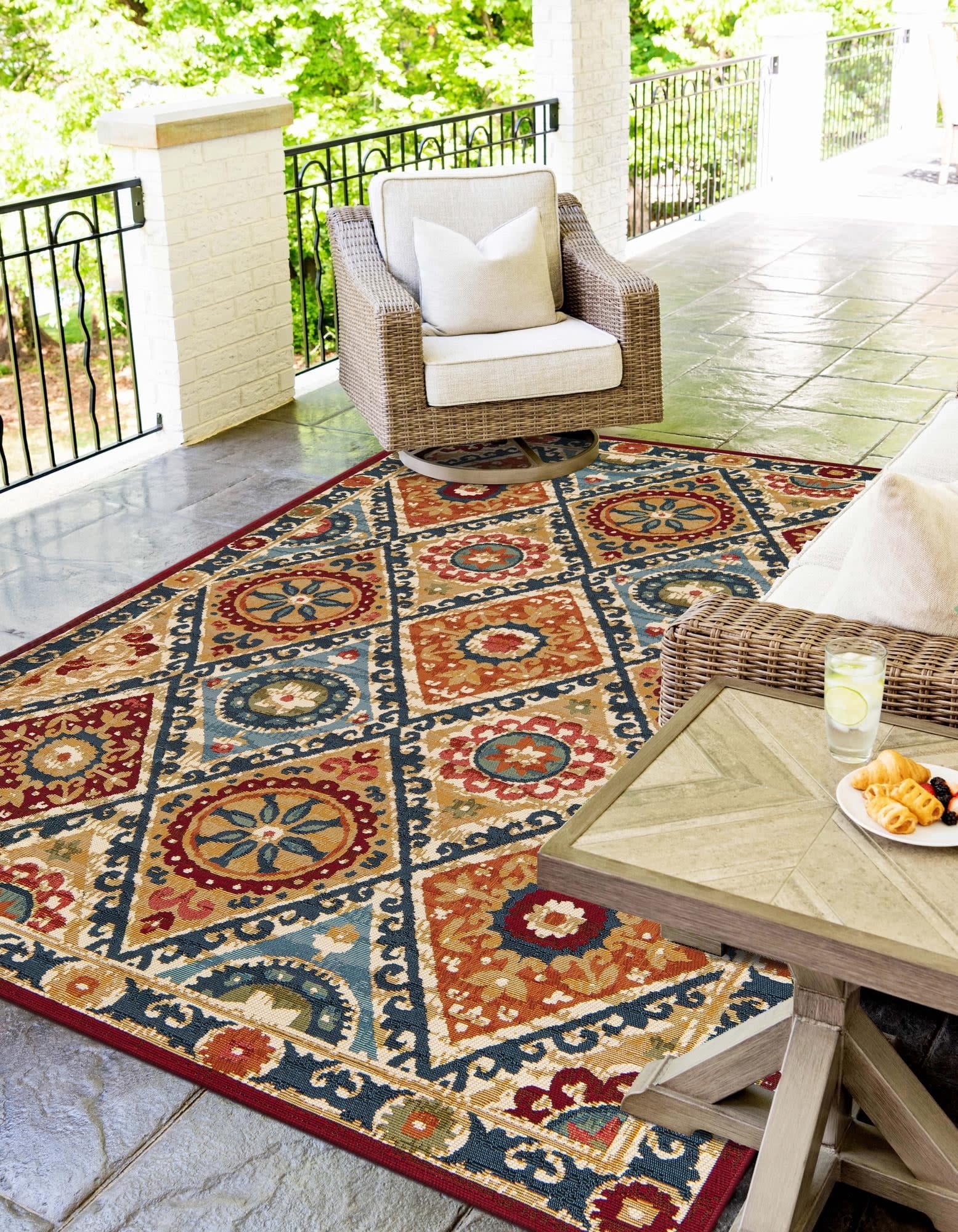Unique Loom Outdoor Modern Collection Area Rug - Aura (5' 3" x 8' Rectangle Multi/Brown)