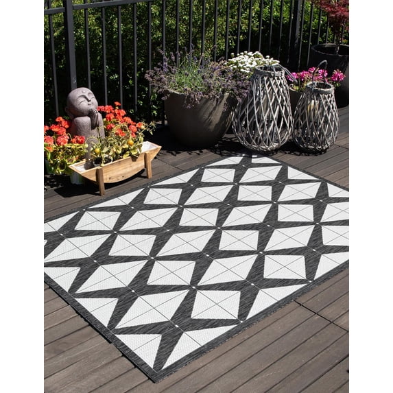 Unique Loom Outdoor Modern Collection Area Rug (7' 10" x 10' Rectangle Black and White)