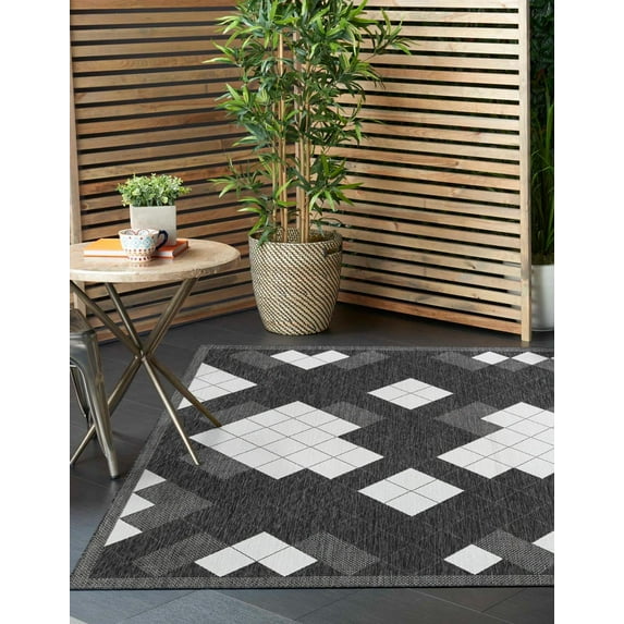 Unique Loom Outdoor Modern Collection Area Rug - Chaya (12' Square Black and White)