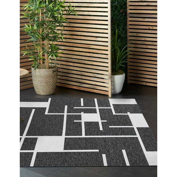 Unique Loom Outdoor Modern Collection Area Rug - Checker (7' 10" Square Black and White)