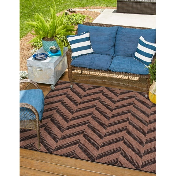 Unique Loom Outdoor Modern Collection Area Rug - Chevron (6' 1" Square Brown/Black)