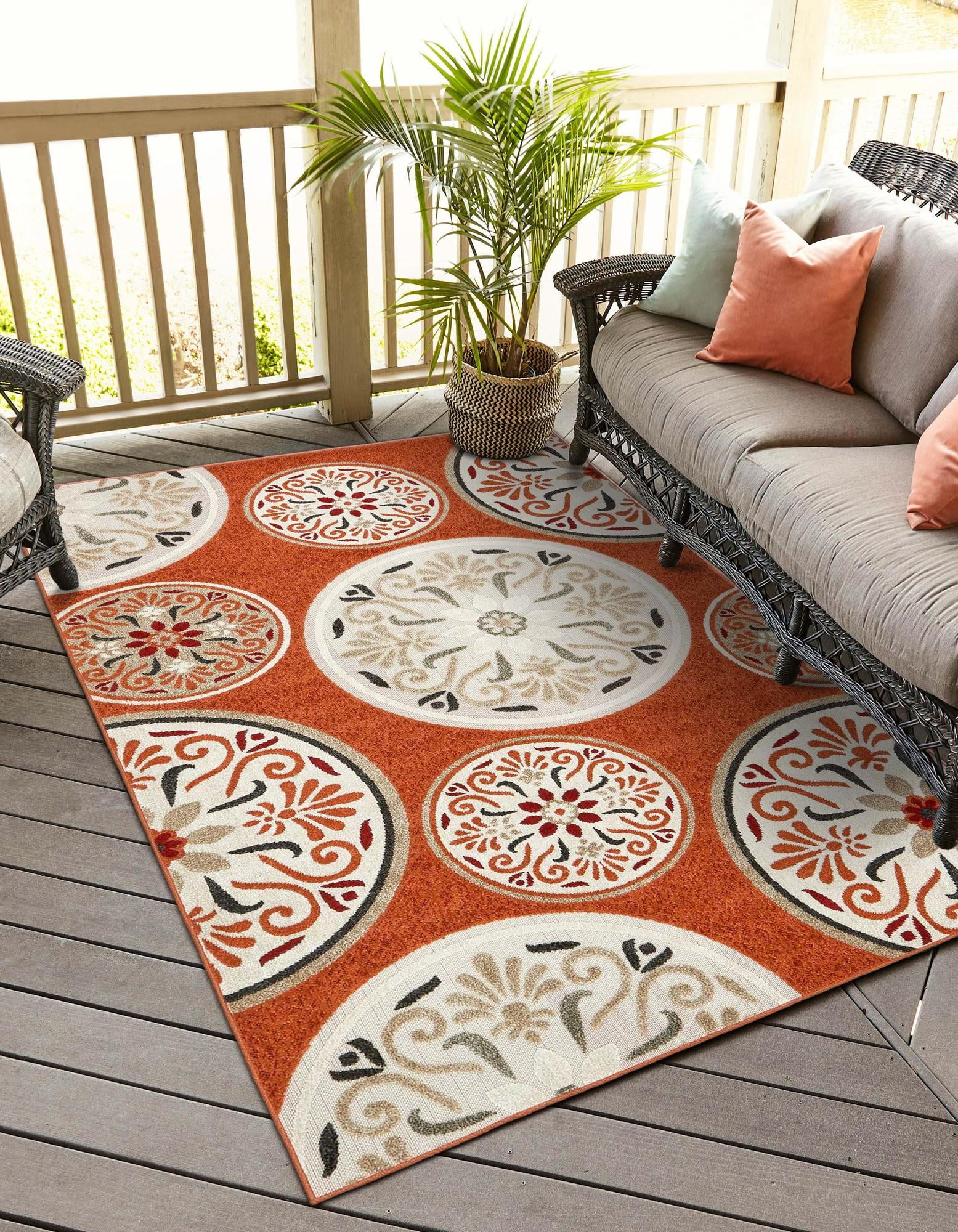 Unique Loom Outdoor Modern Collection Area Rug - Circles (7' 1" x 10' Rectangle Terracotta/Burgundy)