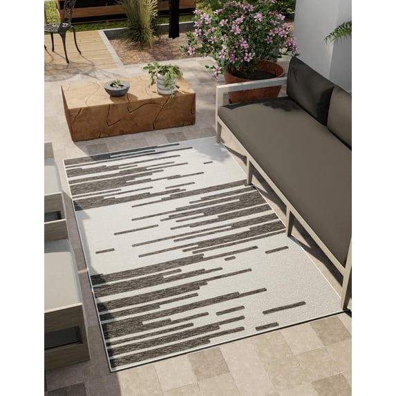 Unique Loom Outdoor Modern Collection Area Rug - Monochrome (7' 10" x 10' Rectangle Black and White)