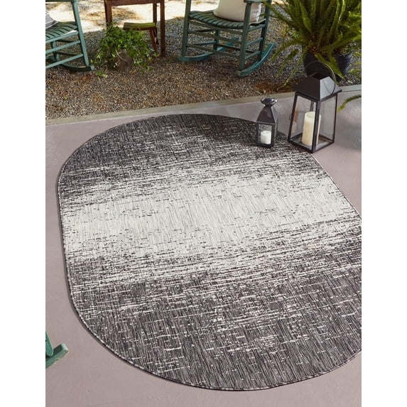 Unique Loom Outdoor Modern Collection Area Rug - Ombre (5' 3" x 8' Oval Charcoal Gray/Ivory)
