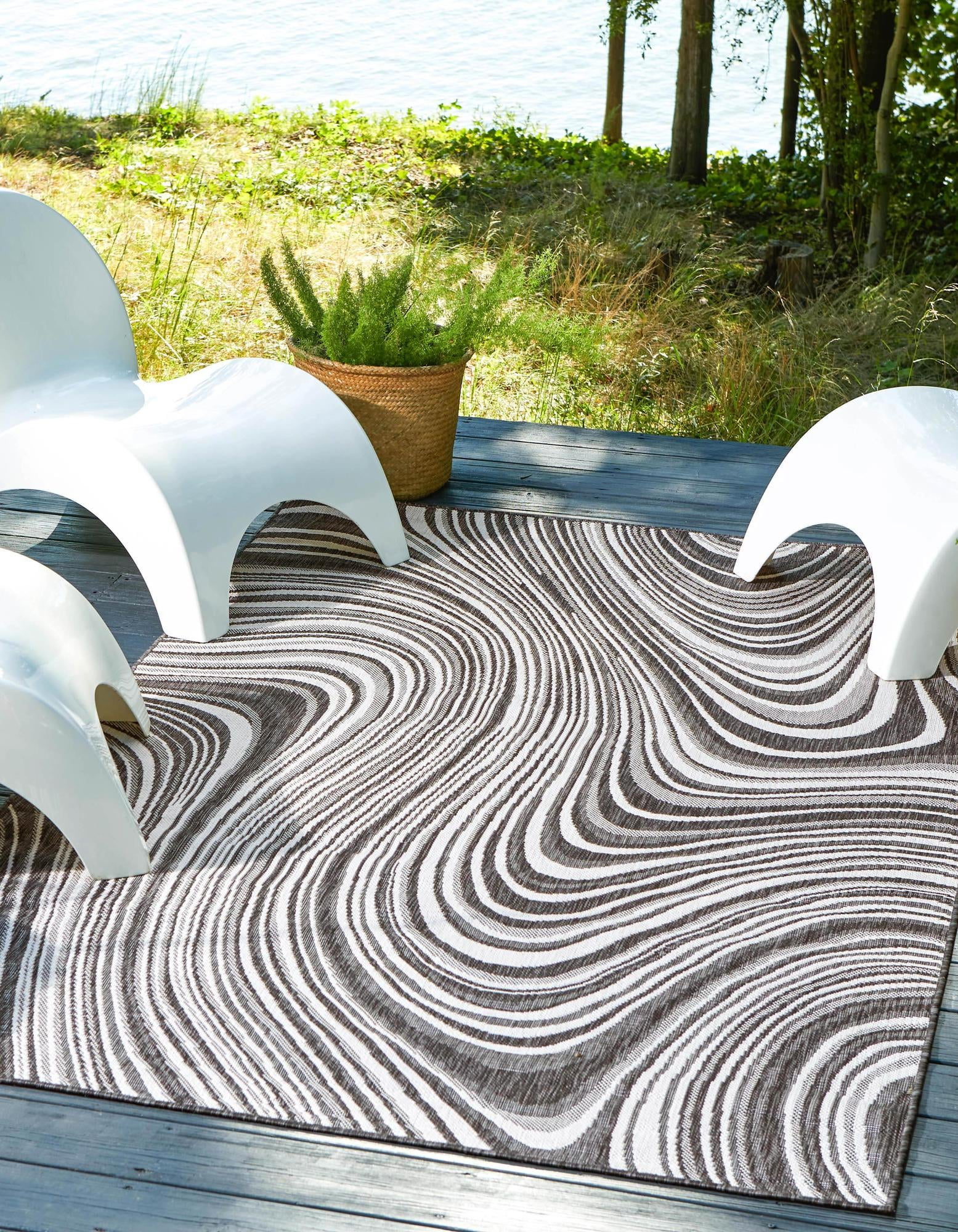 Charcoal and Gray Abstract Outdoor Rectangular Rug, 6' x 9'