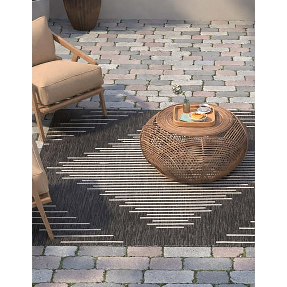 Unique Loom Outdoor Modern Collection Area Rug - Tambor (6' 1" Square Charcoal Gray/Ivory)