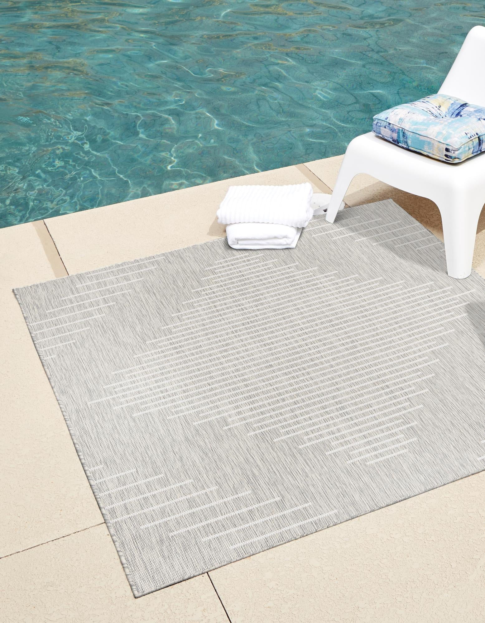 Gray Square Synthetic Outdoor Washable Area Rug