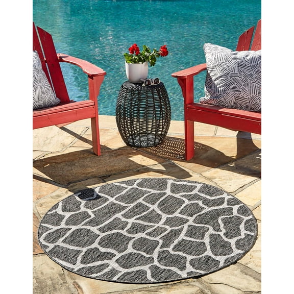 Unique Loom Outdoor Safari Collection Area Rug - Giraffe (4' 1" Round Charcoal Gray/Gray)