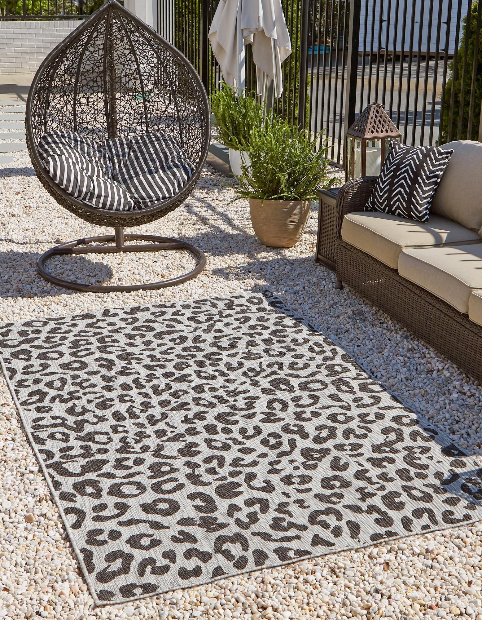 Light Gray and Black Leopard Print Outdoor Synthetic Rug