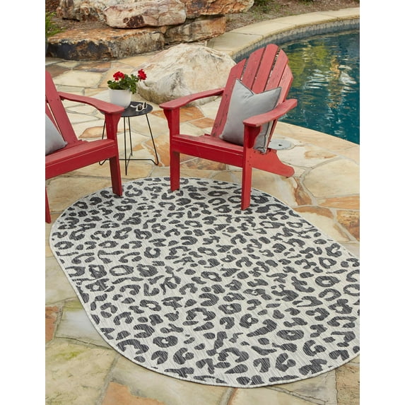 Unique Loom Outdoor Safari Collection Area Rug - Leopard (5' 3" x 8' Oval Light Gray/Gray)
