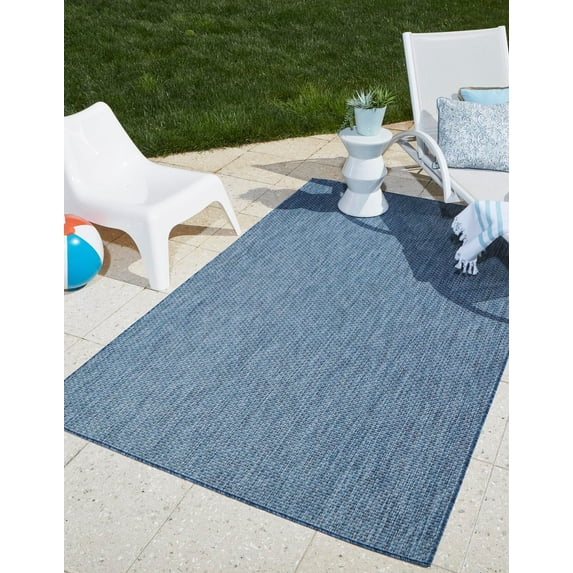 Unique Loom Outdoor Solid Collection Area Rug (8' x 11' 4" Rectangle Blue/Navy Blue)