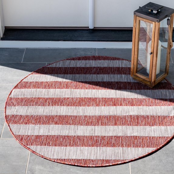 Unique Loom Outdoor Striped Collection Area Rug - Distressed Stripe (6' 1" Round Rust Red/Gray)
