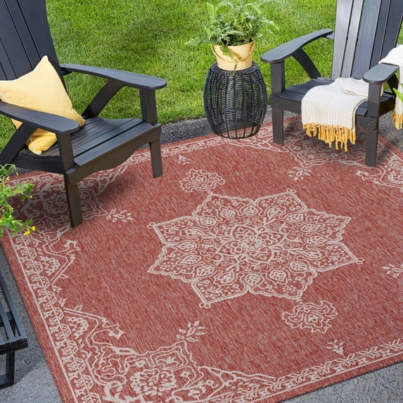 Unique Loom Outdoor Traditional Collection Area Rug - Antique (7' 10" Square Rust Red/Ivory)