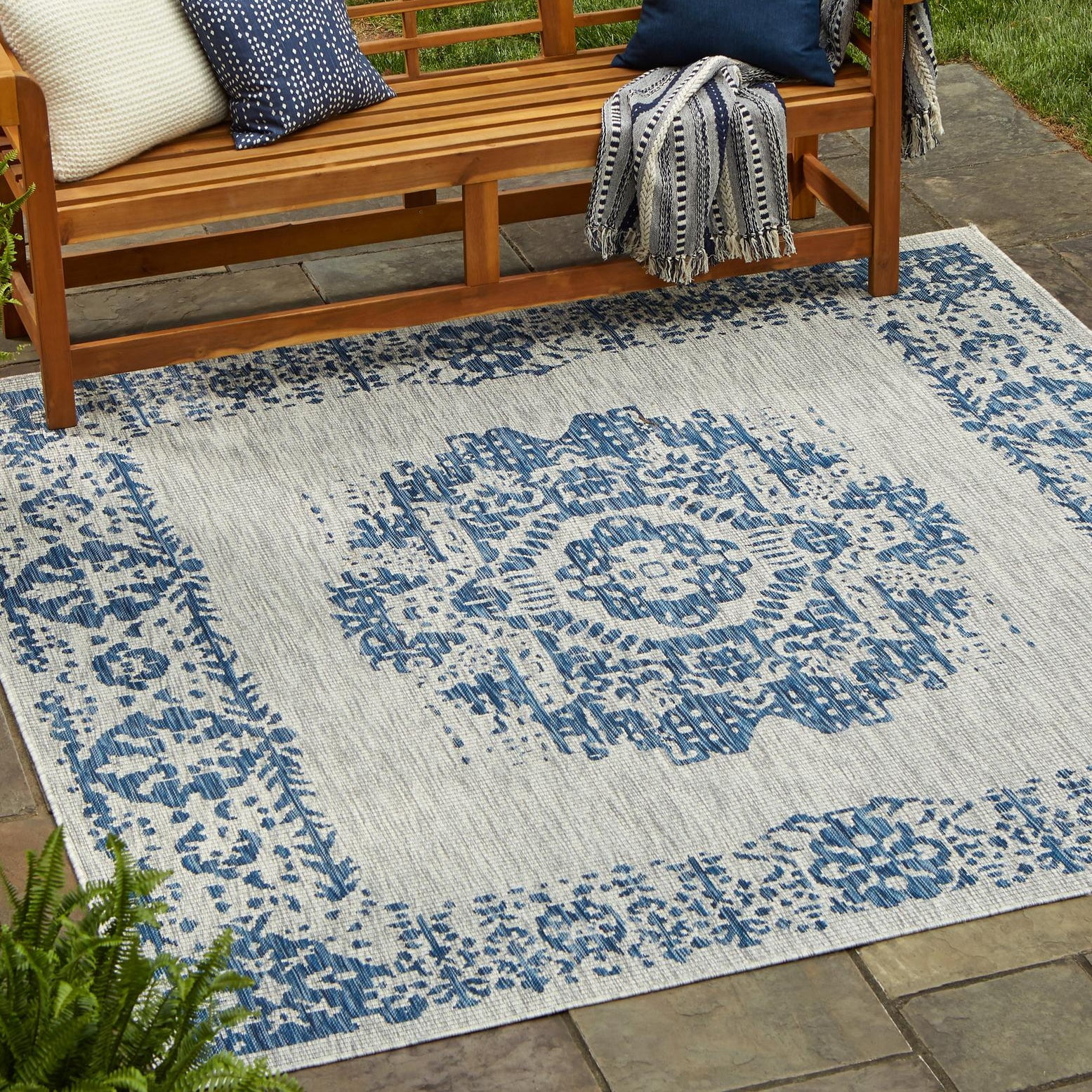 Modern Matrix 5' Square Outdoor Rug in Blue with Easy Care Synthetic Weave