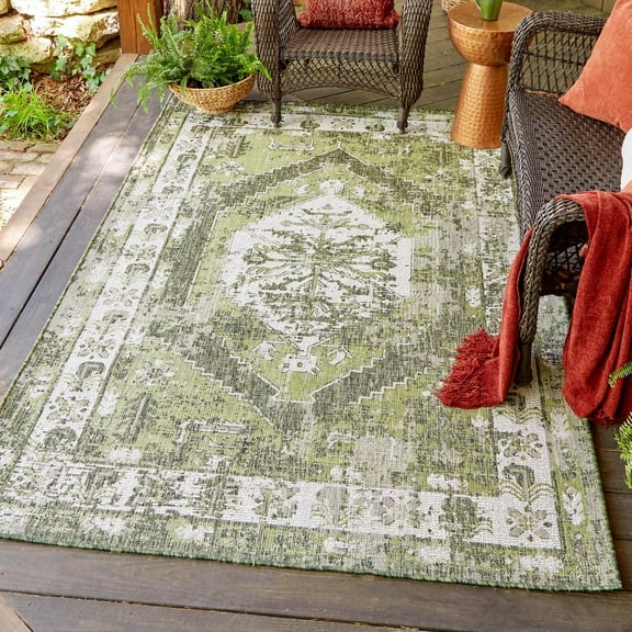 Unique Loom Outdoor Traditional Collection Area Rug - Valeria (2' x 3' 1" Rectangle Green/Light Green)