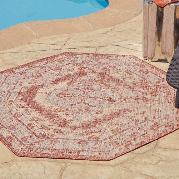 Unique Loom Outdoor Traditional Collection Area Rug - Valeria (5' 3" Octagon Rust Red/Ivory)