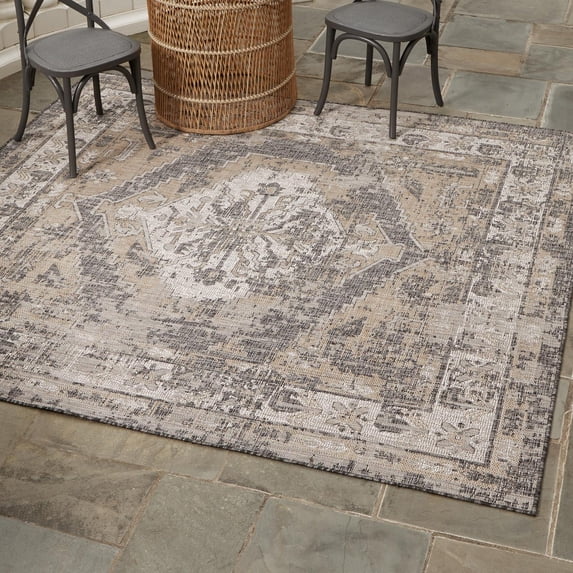 Unique Loom Outdoor Traditional Collection Area Rug - Valeria (5' 3" Square Charcoal/Natural)