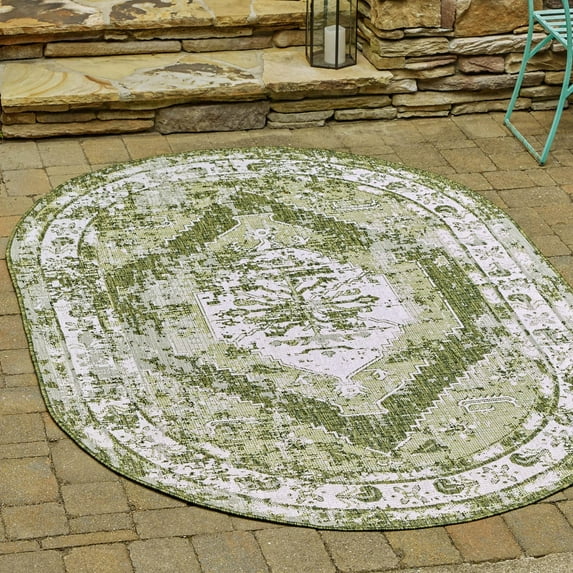 Unique Loom Outdoor Traditional Collection Area Rug - Valeria (5' 3" x 8' Oval Green/Light Green)