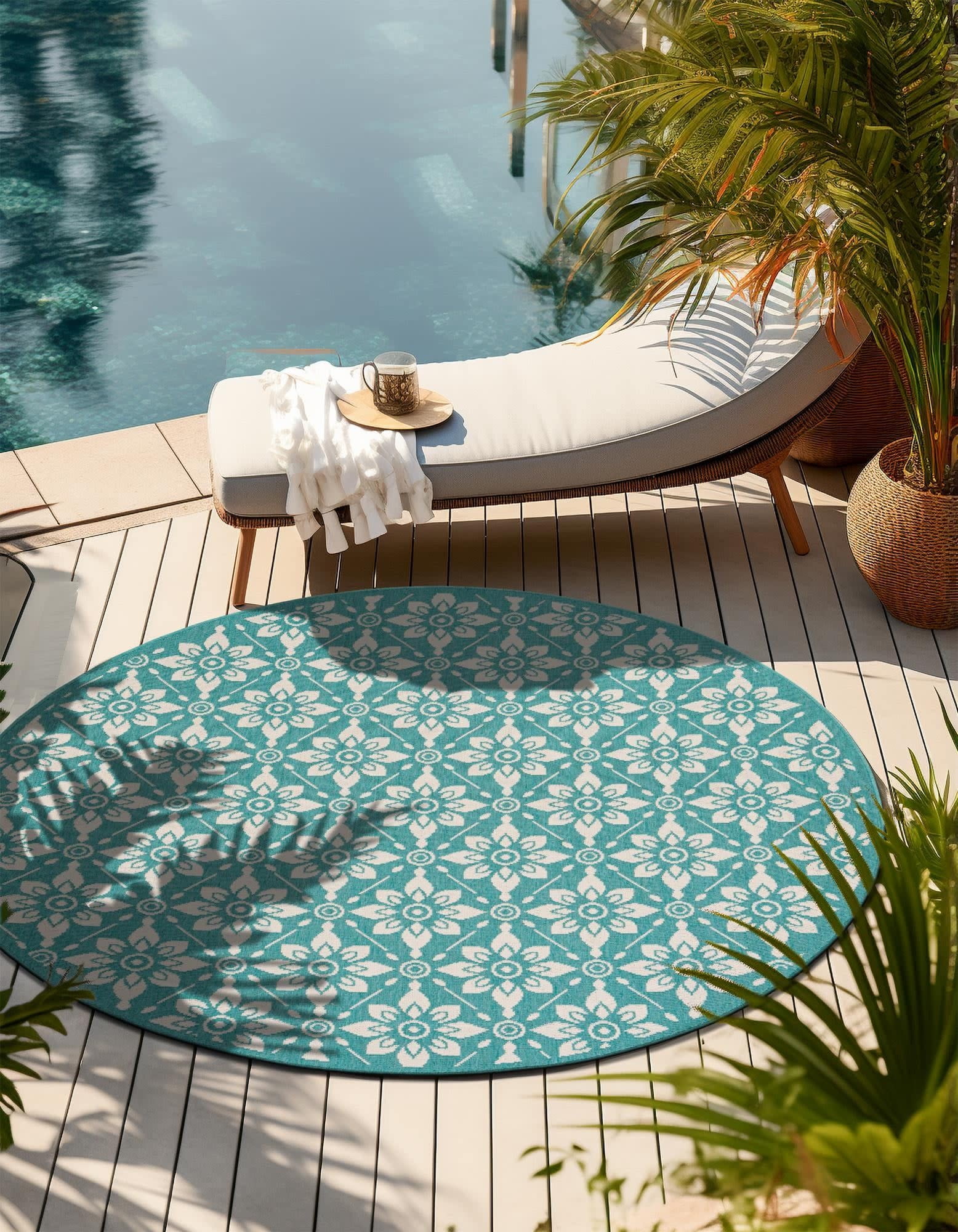 Unique Loom Outdoor Trellis Collection Area Rug - Tiles (7' 10" Round Teal/Ivory)