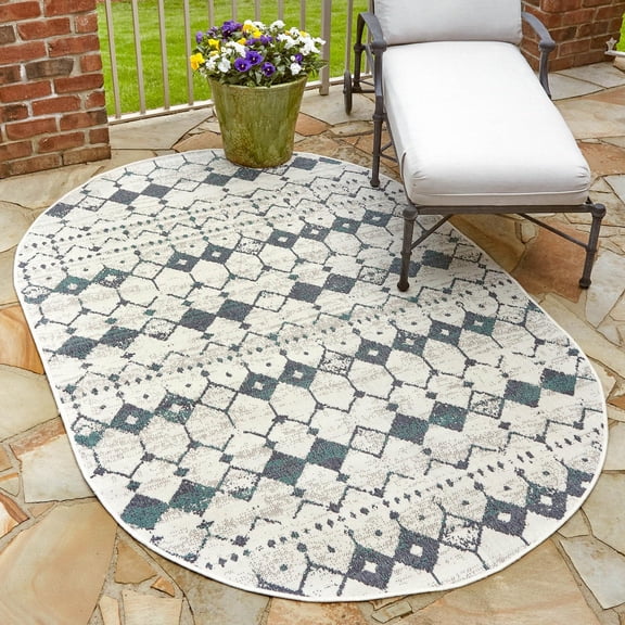 Unique Loom Outdoor Trellis Collection Area Rug - Cardak (7' 10" x 10' Oval Ivory and Blue/Navy Blue)