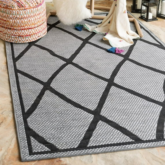 Unique Loom Outdoor Trellis Collection Area Rug - Diamonds (9' x 12' Rectangle Gray/Black)