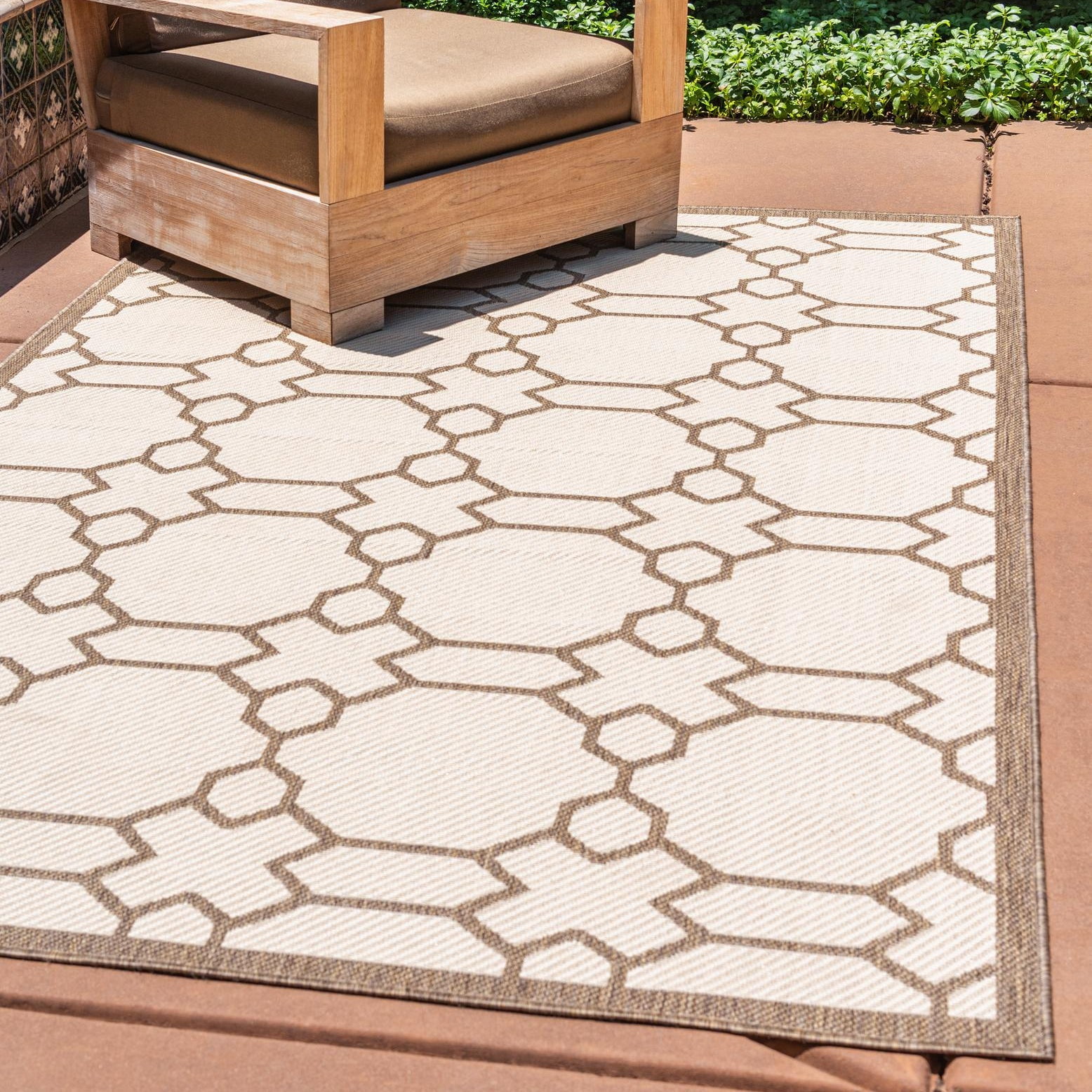 Brown Geometric Synthetic Stain-Resistant Outdoor Rug 7' x 10'