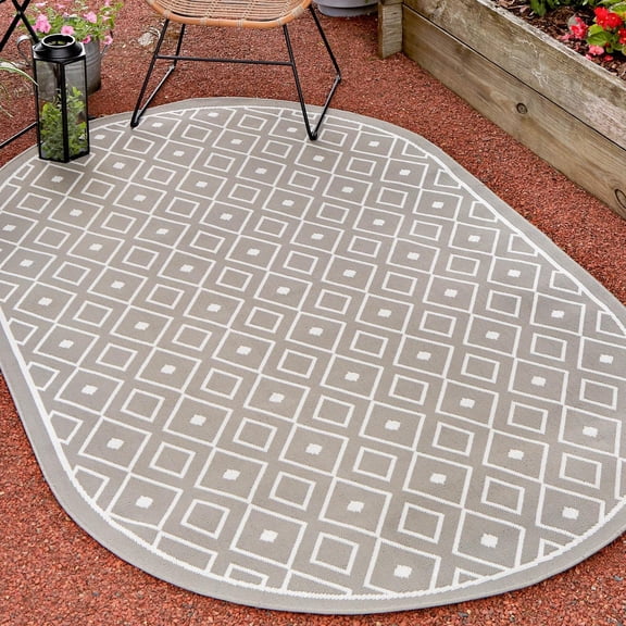 Unique Loom Outdoor Trellis Collection Area Rug - Kafes (5' 3" x 8' Oval Gray/Ivory)