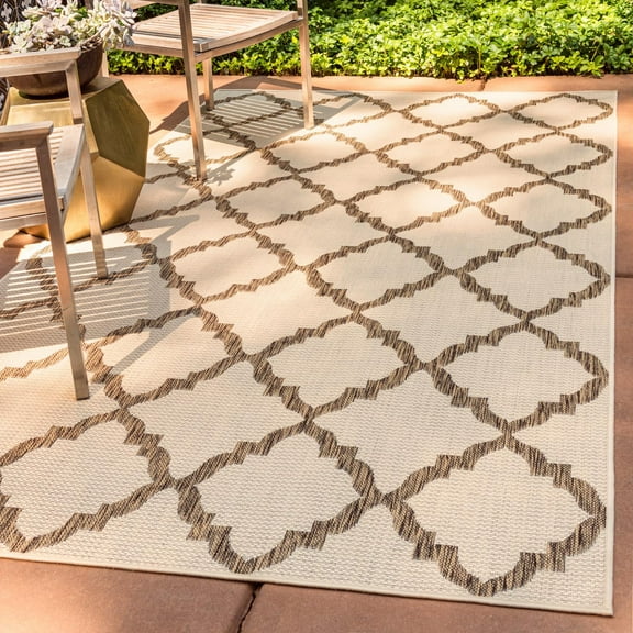 Unique Loom Outdoor Trellis Collection Area Rug - Raised Trellis (3' 3" x 5' 1" Rectangle Beige/Brown)