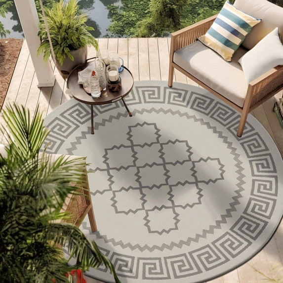 Unique Loom Outdoor Trellis Collection Area Rug - Stars (6' 1" Round Gray/Silver)