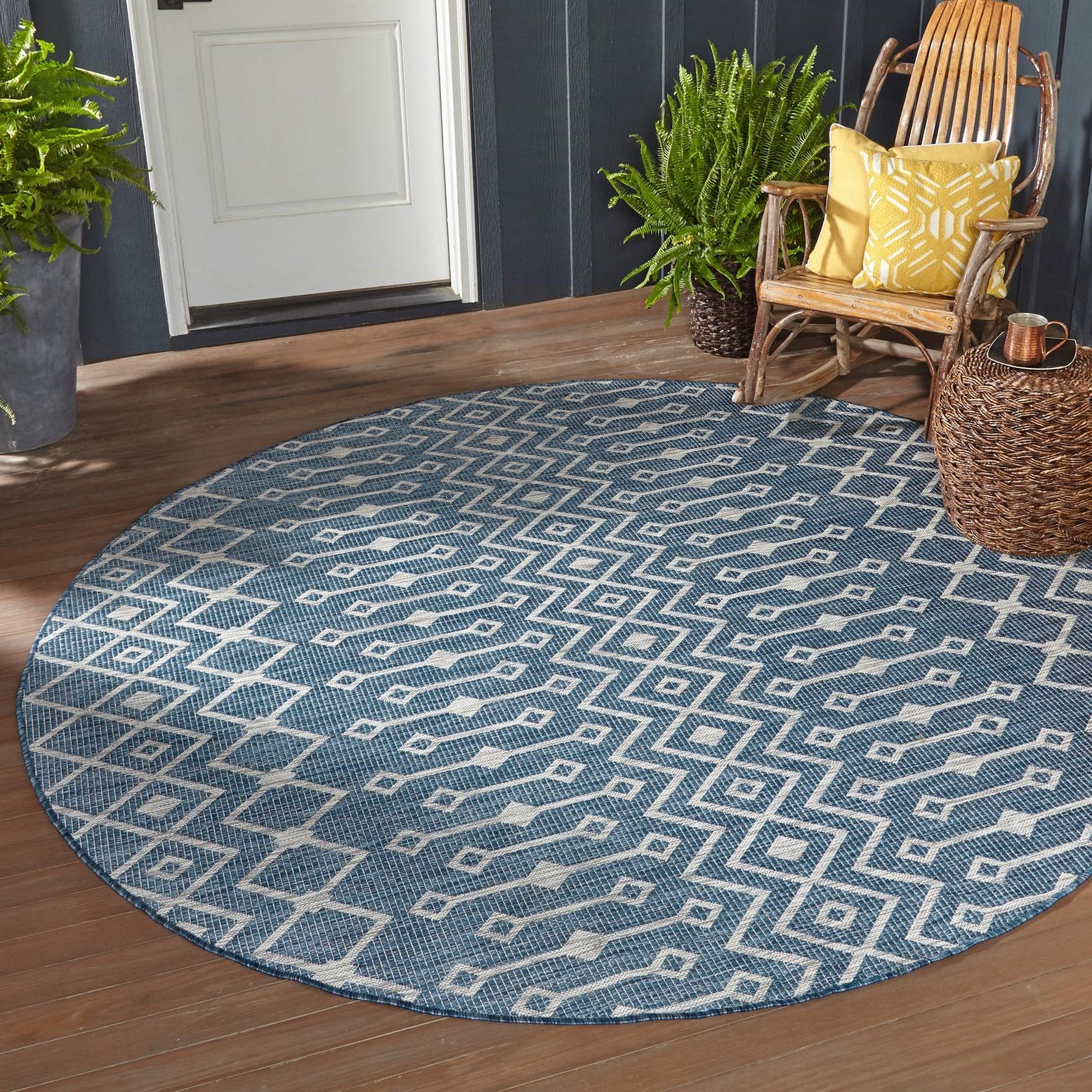 Blue Round Synthetic Trellis Outdoor Area Rug 10'