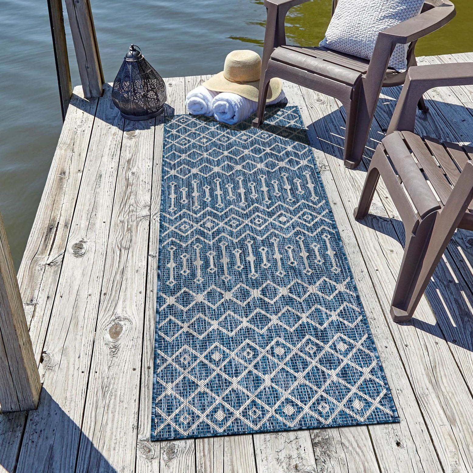 Blue Synthetic Trellis Flat Woven Outdoor Runner Rug