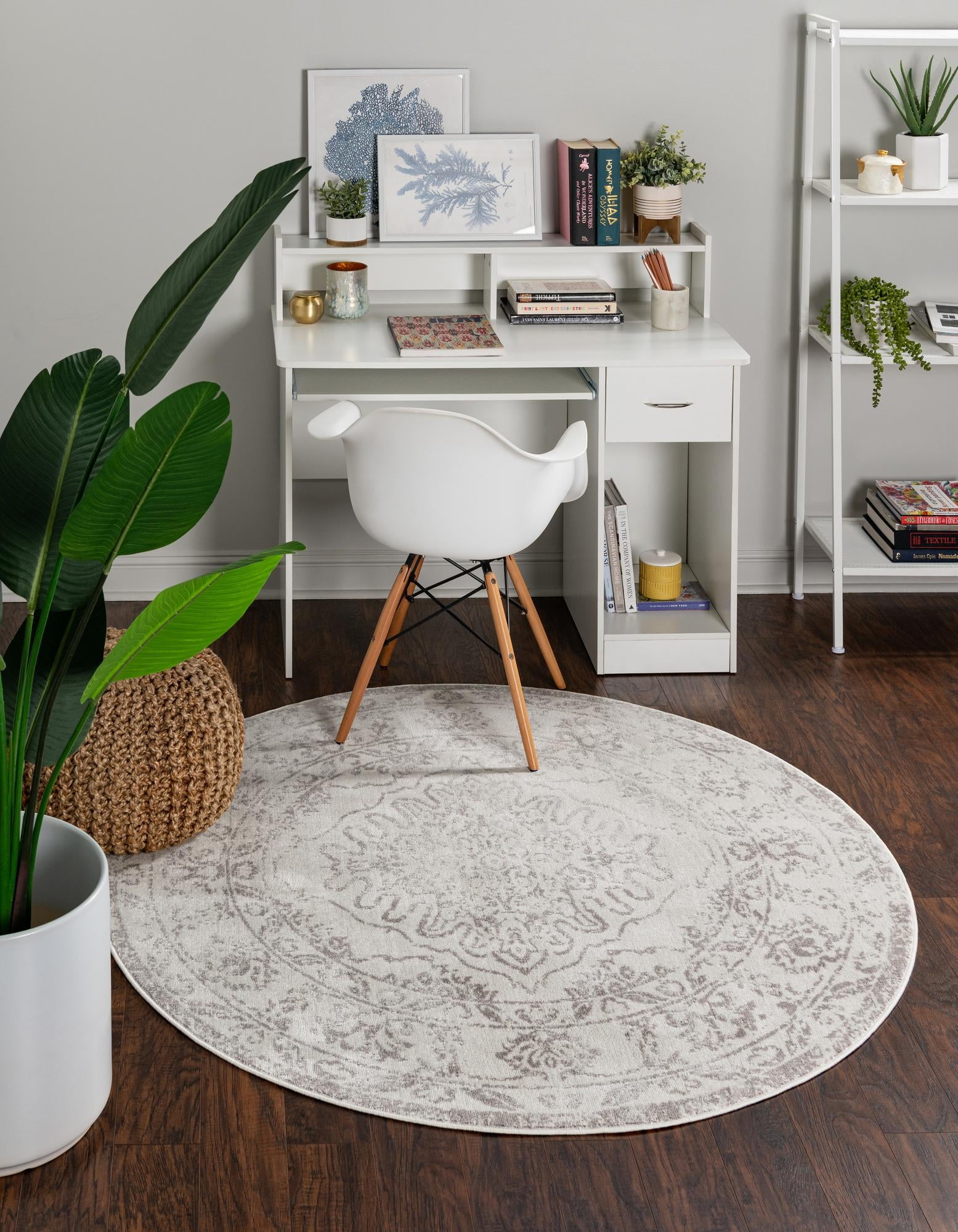 Oxford Ivory Floral Round Synthetic Area Rug