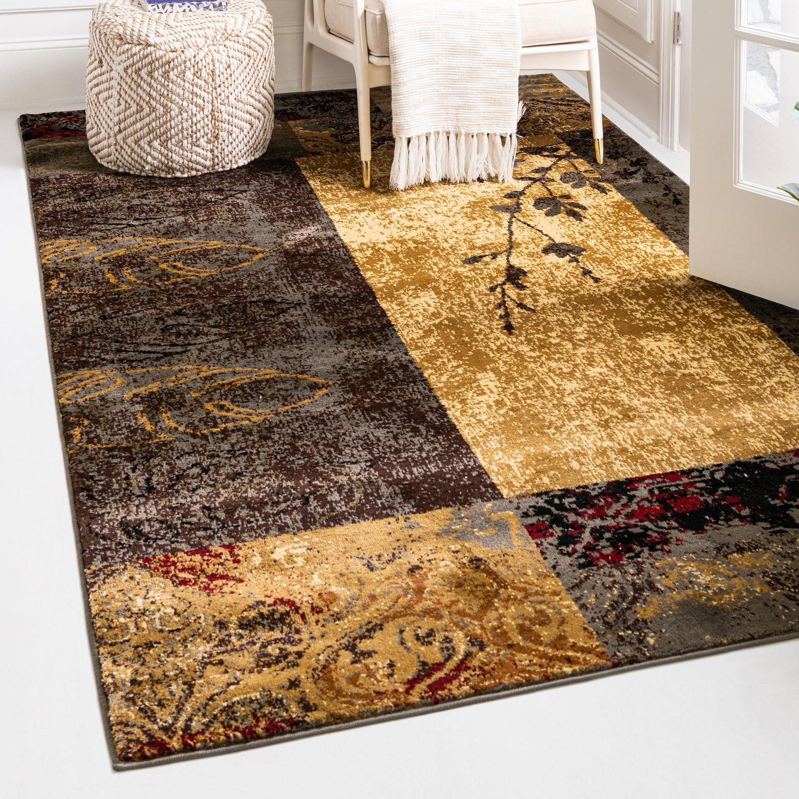 Handmade Braided Spot 4' x 6' Easy-Care Black Synthetic Rug
