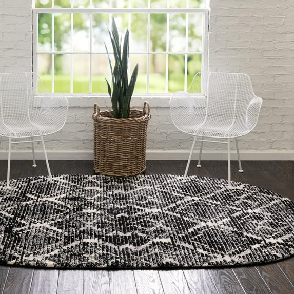 Unique Loom Tucson Collection Area Rug - Pima (8' x 10' Oval Black/Ivory)