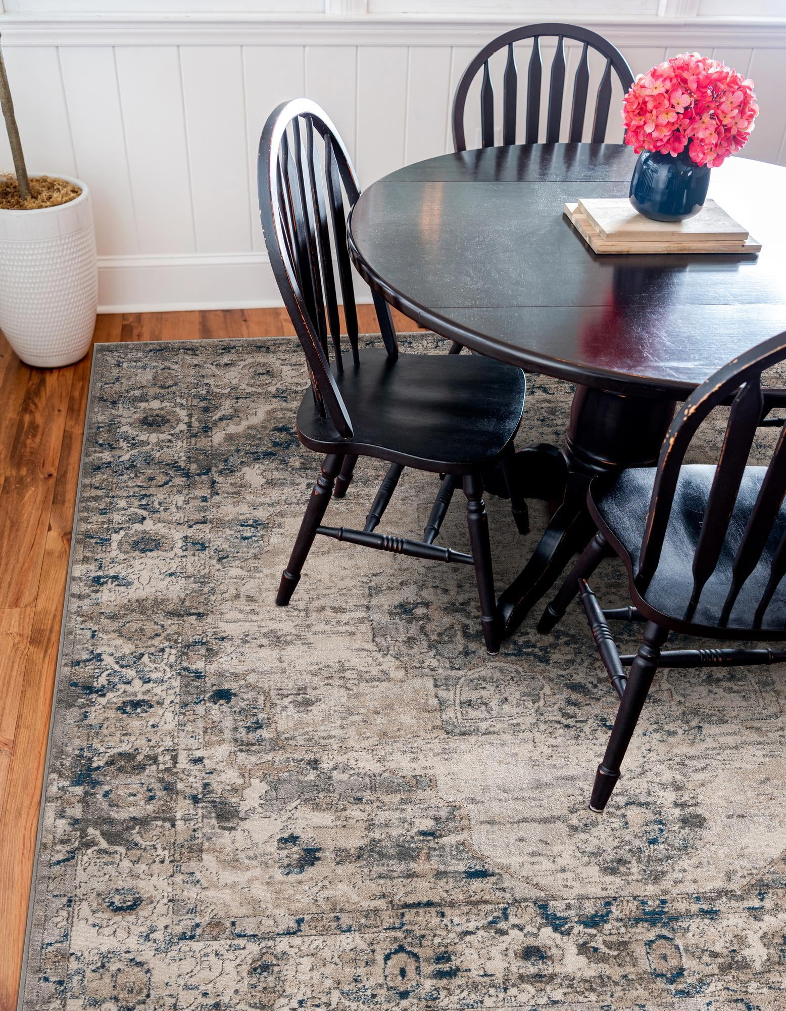 Portland Square Gray 4'1" Synthetic Easy-Care Rug