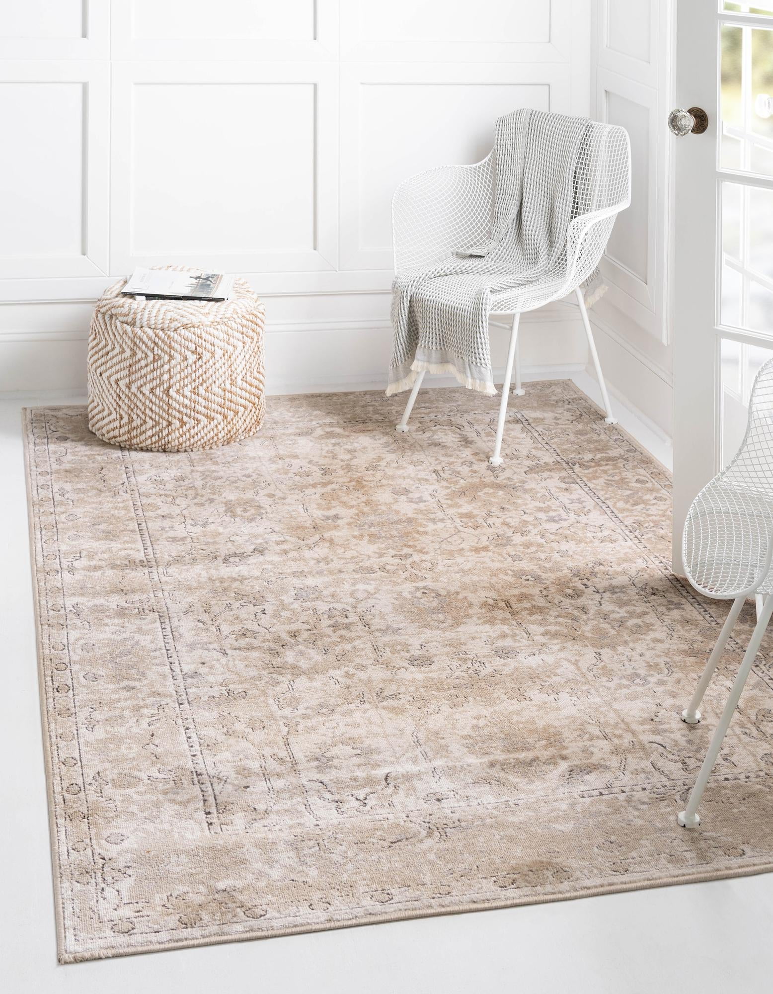 Ivory and Gray Geometric Low-Pile Indoor Area Rug