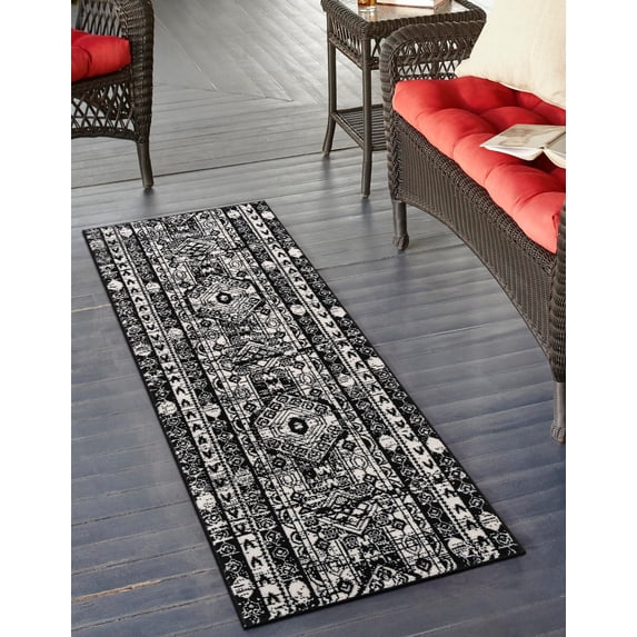 Unique Loom Portland Collection Area Rug - Depoe (2' 2" x 8' Runner Black and White/Black)