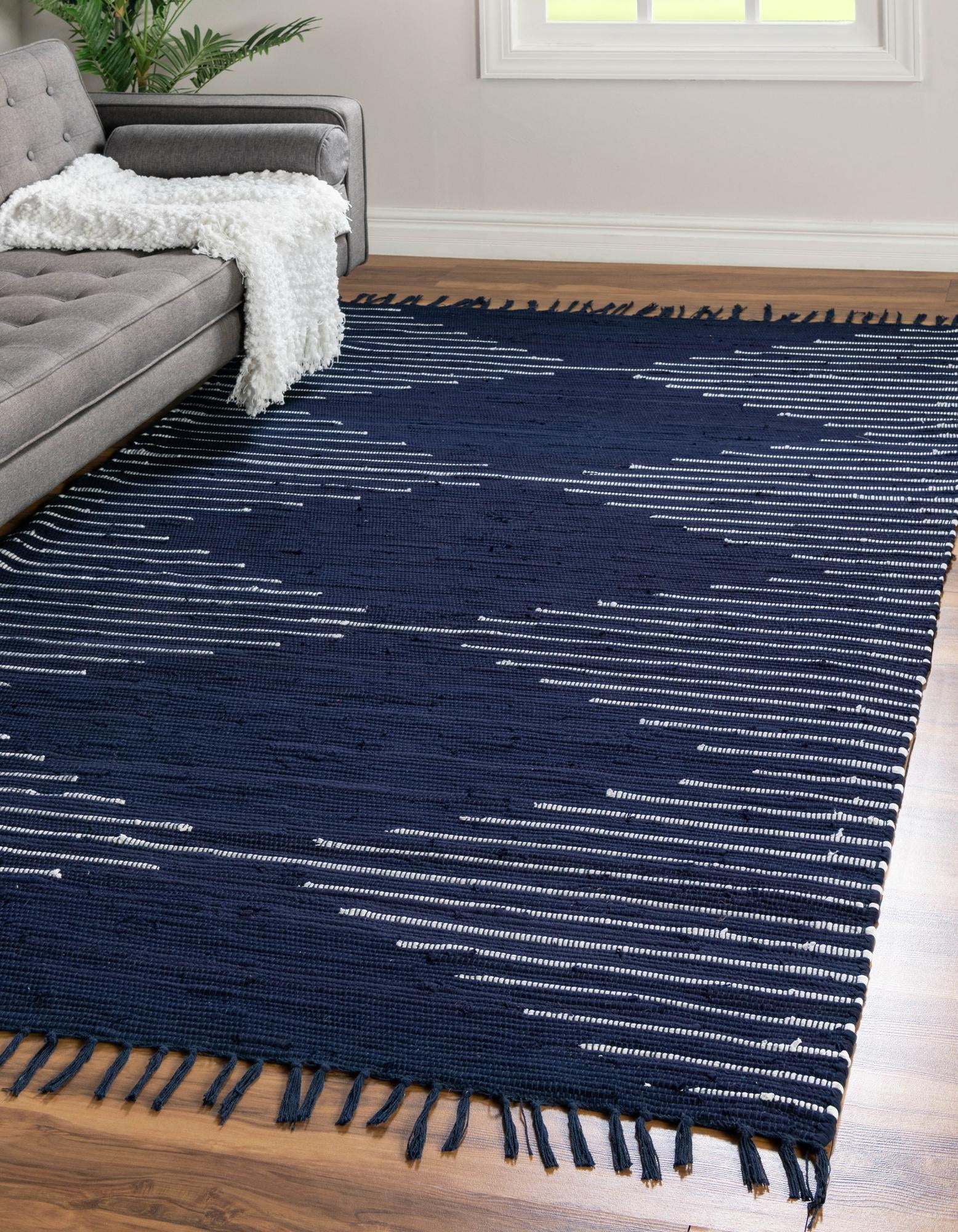 Handwoven Navy Blue Cotton Geometric 2'x3' Indoor Rug