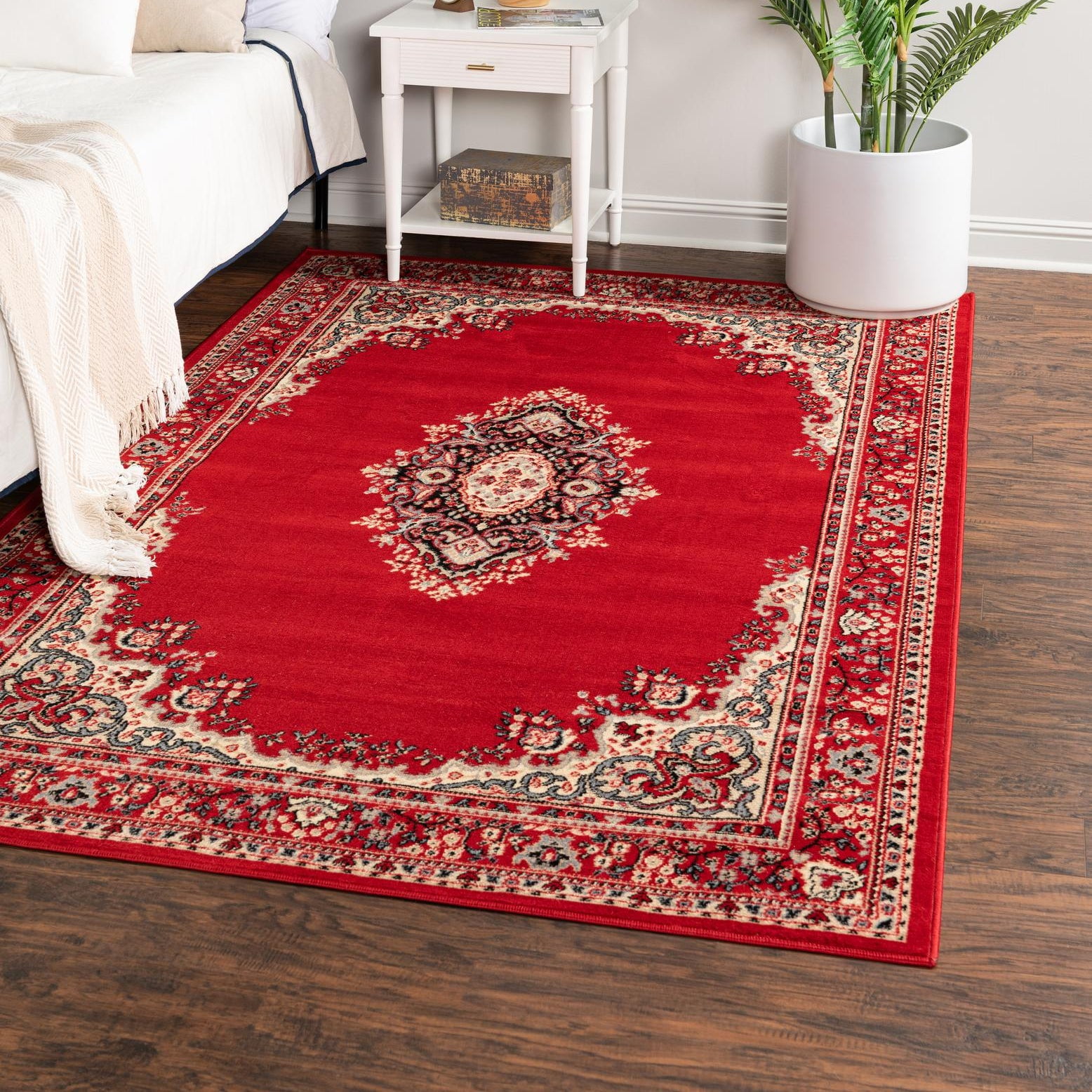 Elegant Medallion 6' x 9' Rectangular Red Synthetic Rug