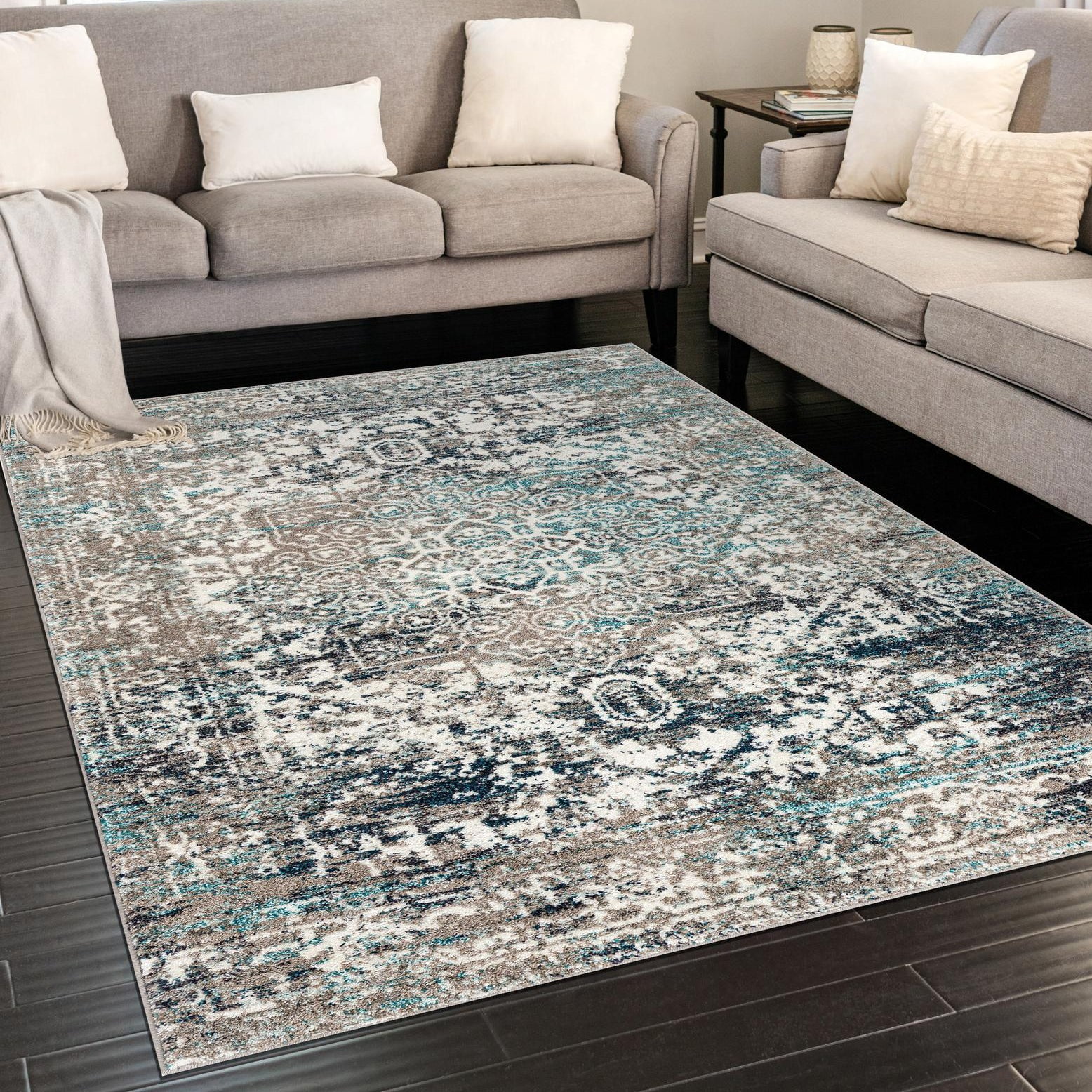 Elegant Medallion 4' x 6' Gray Synthetic Rectangular Rug