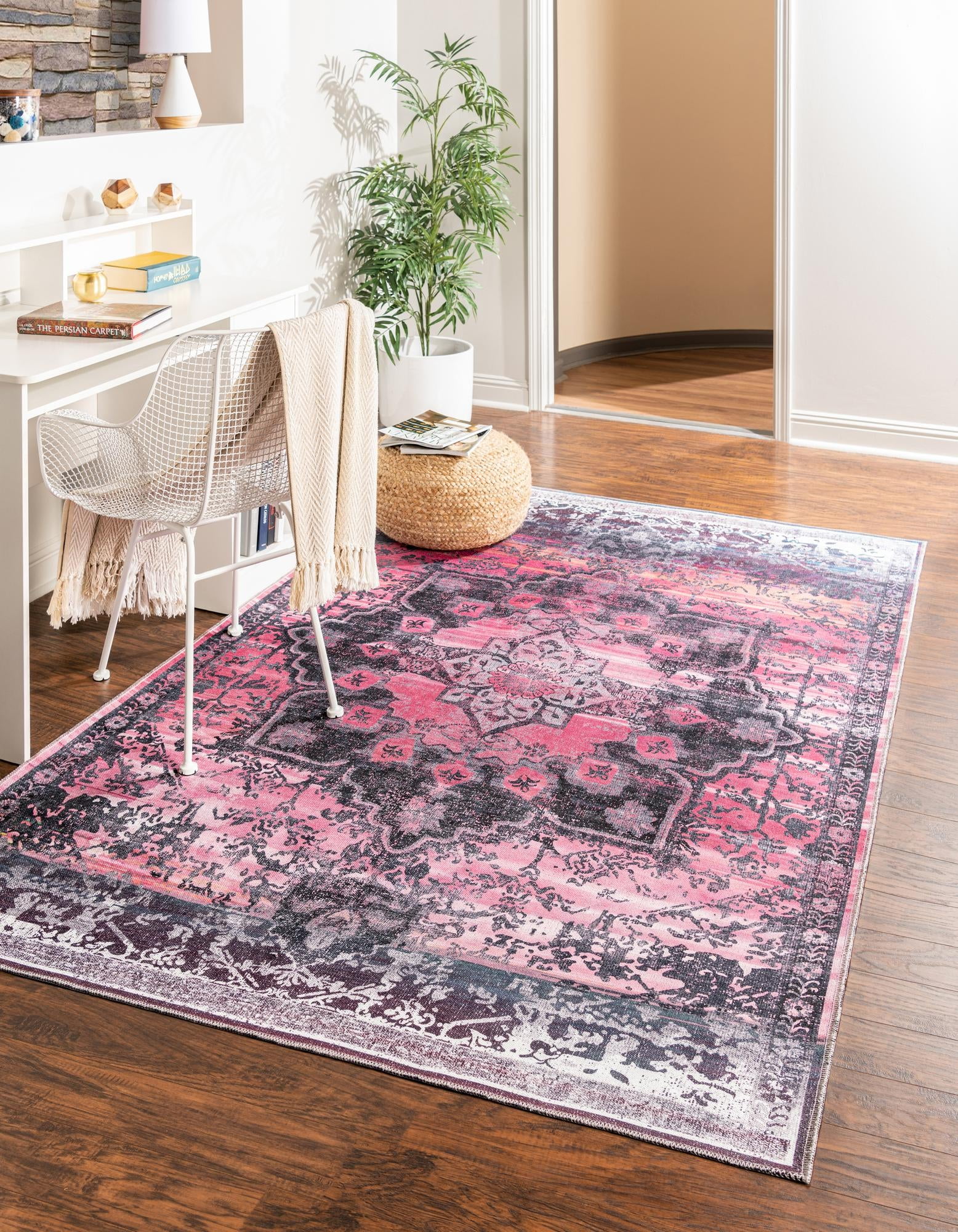 Unique Loom Roma Renaissance Rug Antique Rose/Black 3' 11