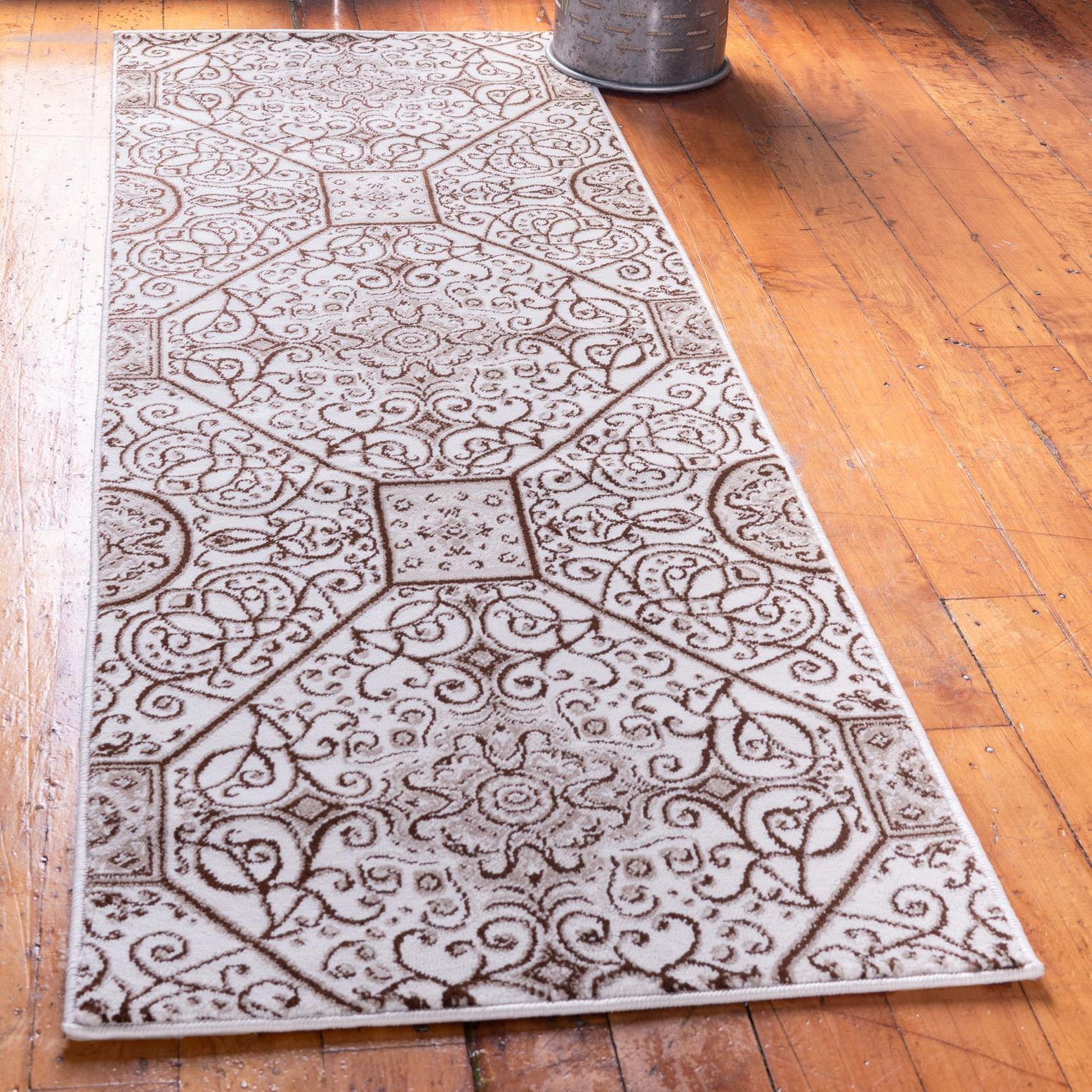 Unique Loom Rushmore Collection Area Rug - Bagmati (3' x 9' 10