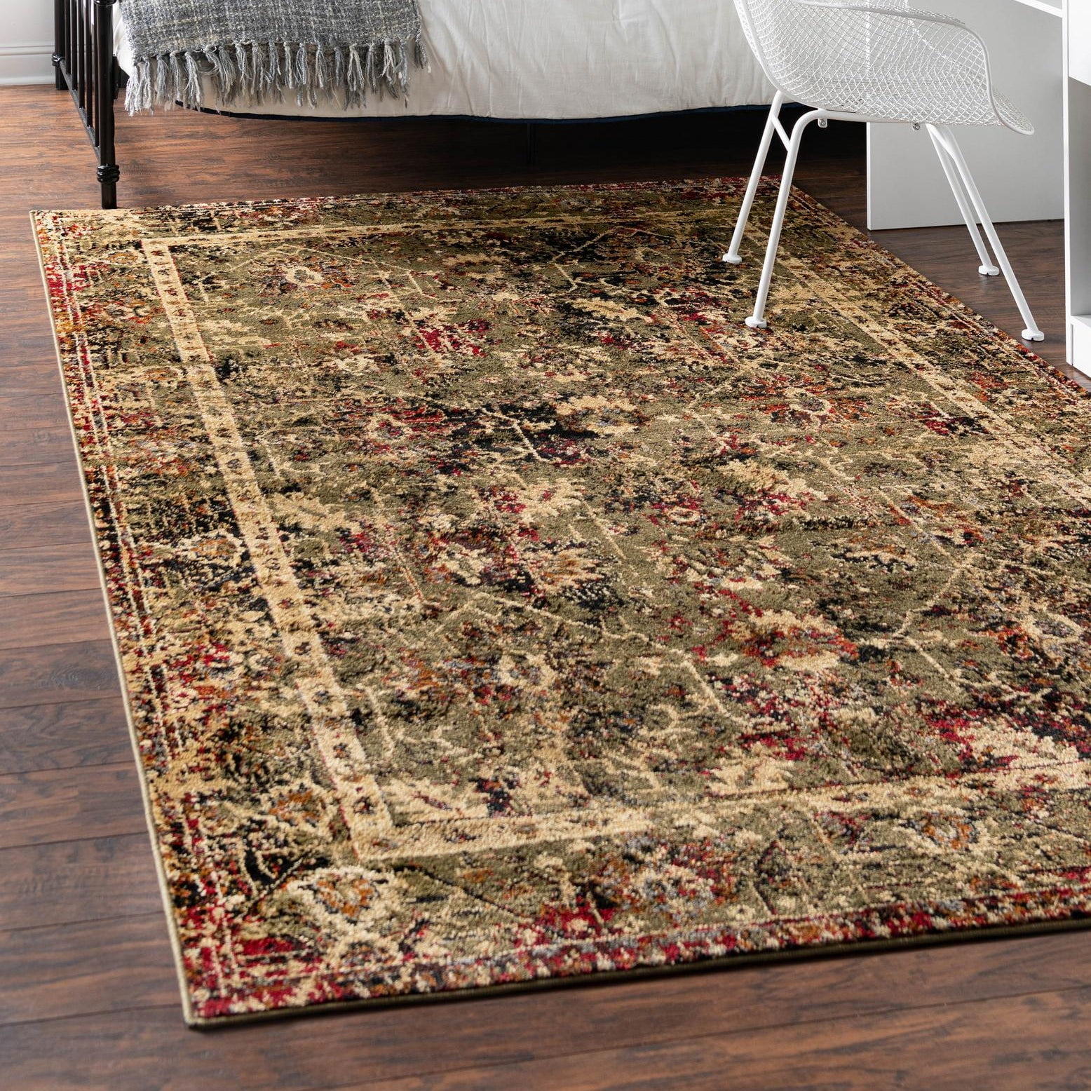 Green and Beige Geometric Braided Rectangular 4' x 6' Rug