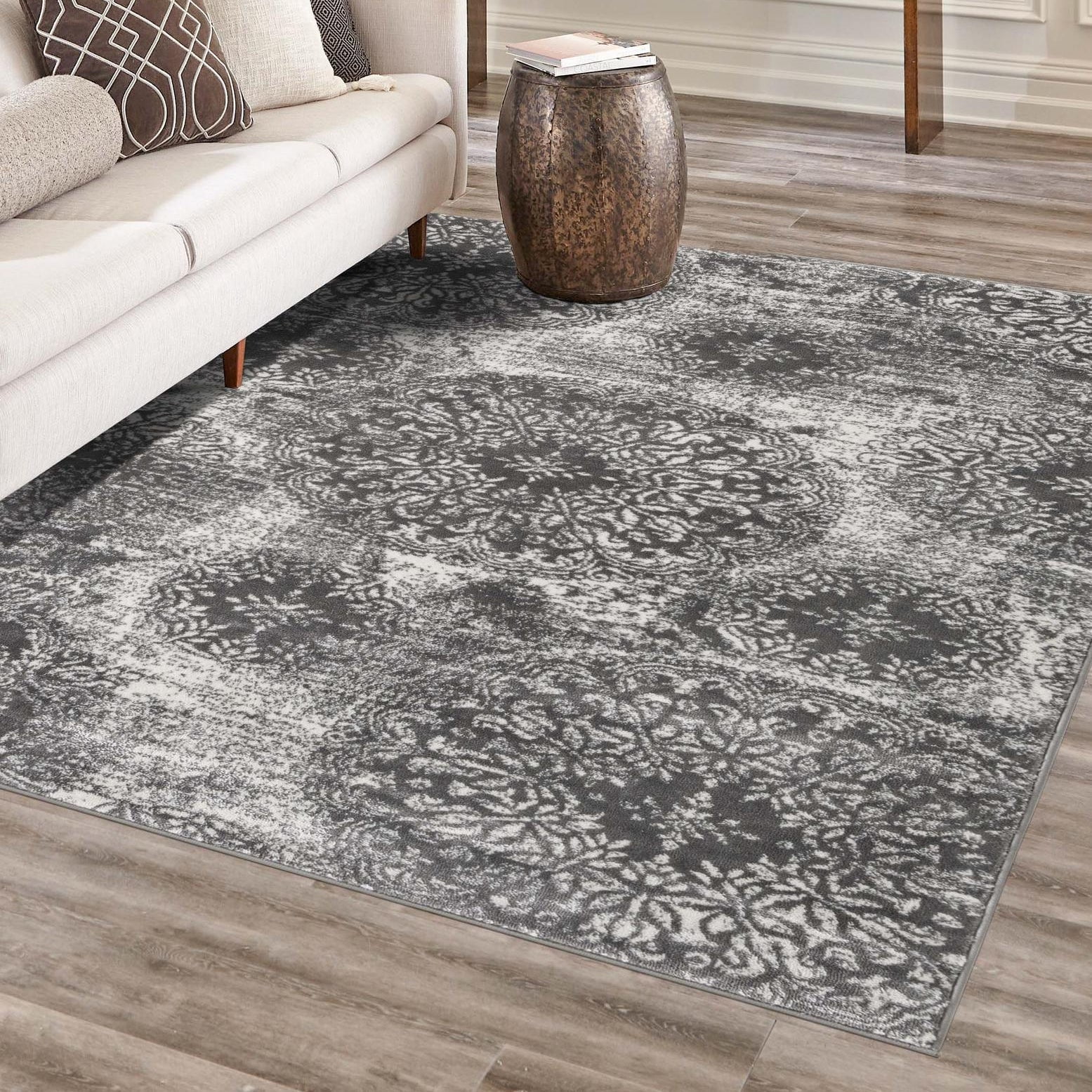 Reversible Easy Care Synthetic Area Rug in Gray and Blue