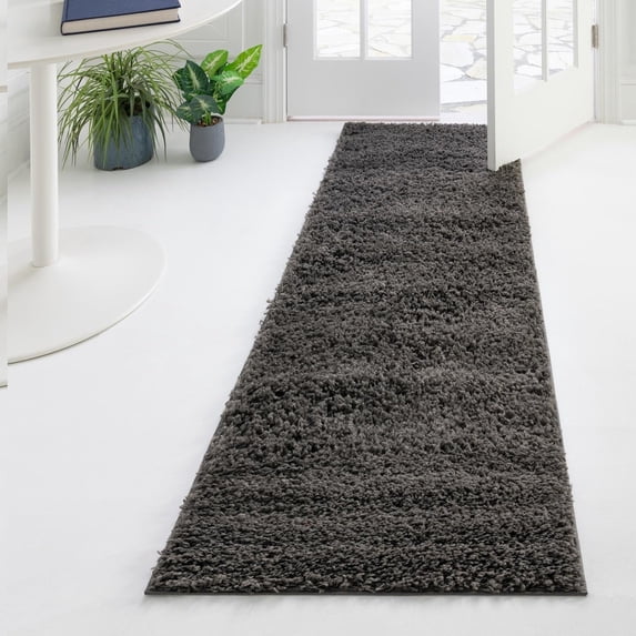 Unique Loom Solid Shag Collection Area Rug (2' 7" x 16' 5" Runner Graphite Gray)