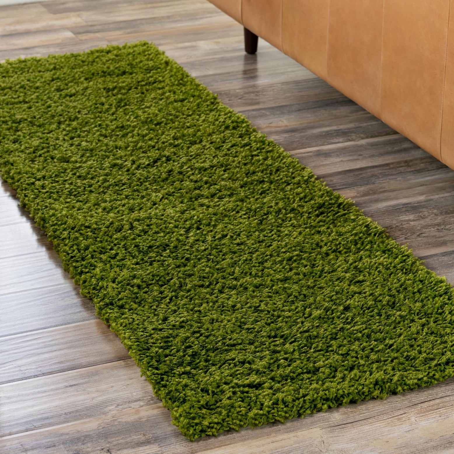 Grass Green Synthetic Shag Runner Rug 2' 7" x 10'