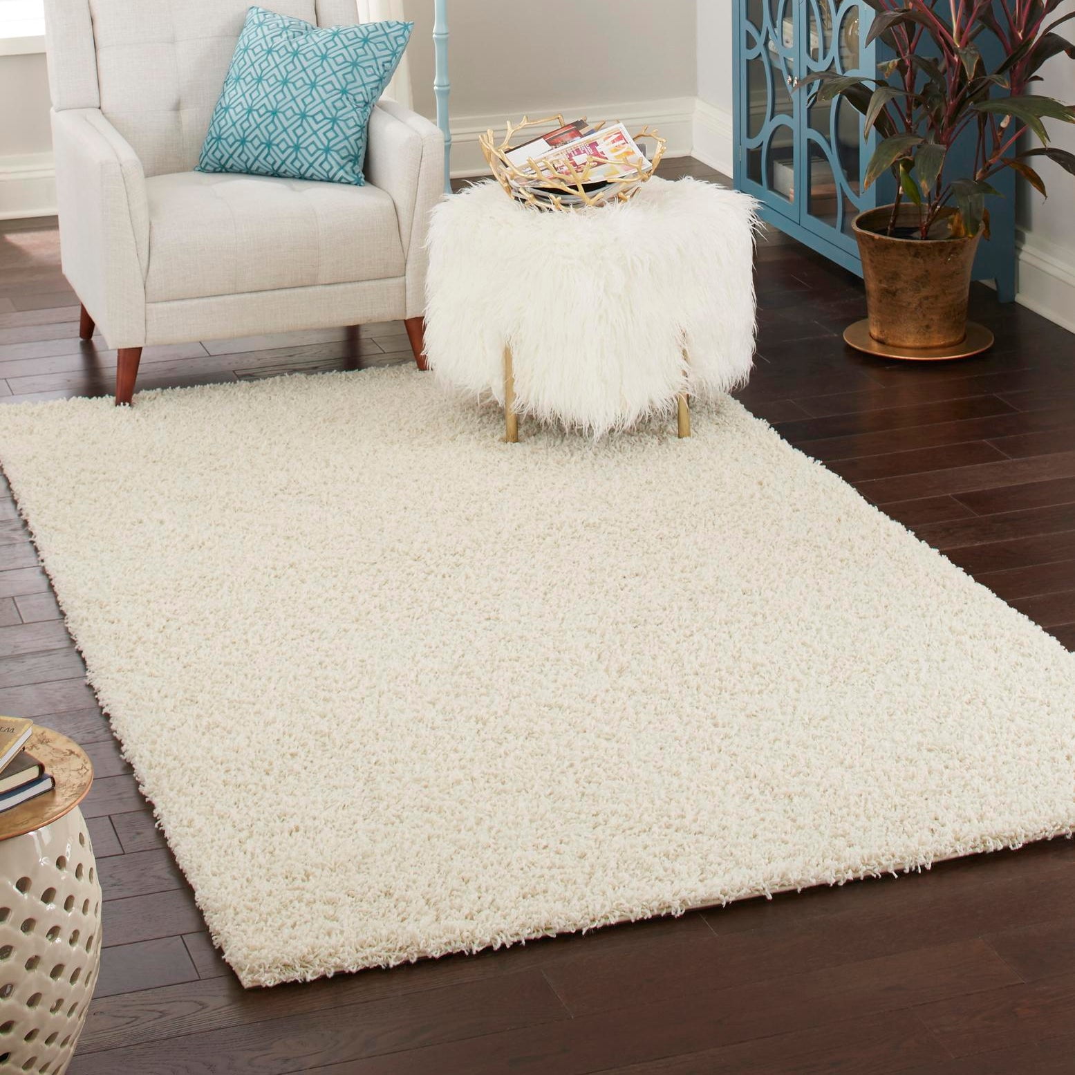 Pure Ivory Rectangular 4' x 6' Synthetic Shag Area Rug